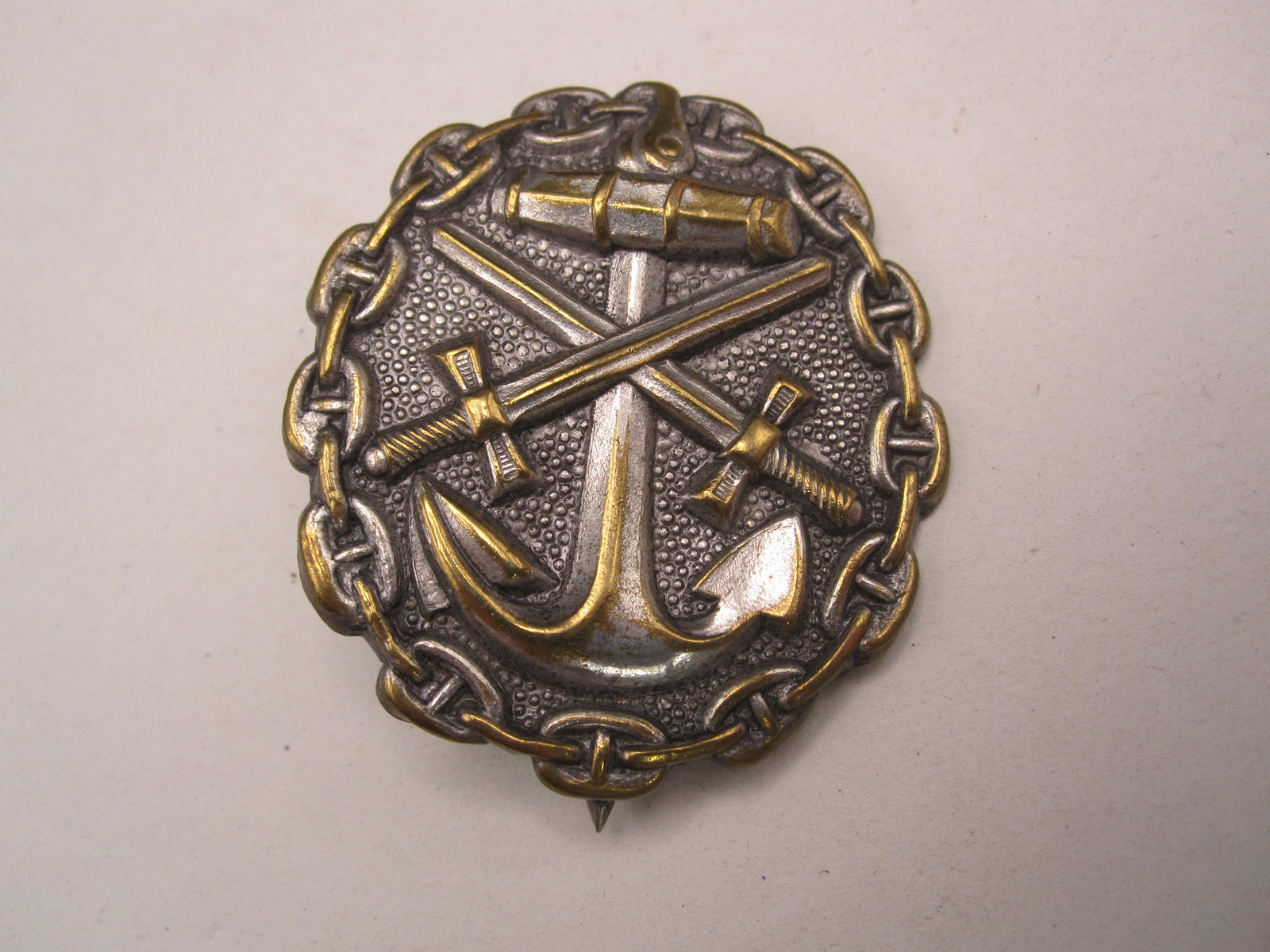 Verwundetenabzeichen in Silber / mattweiß 1918 der KRIEGSMARINE