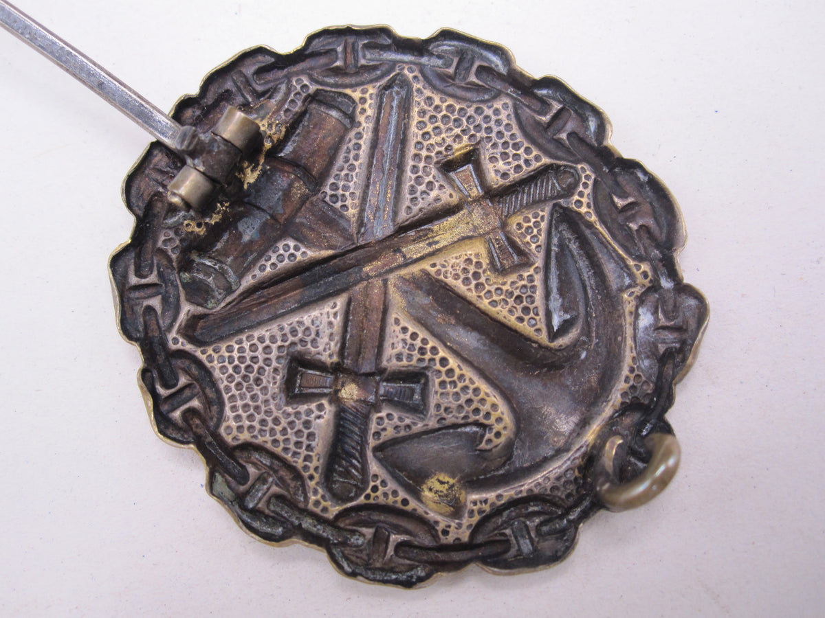 Verwundetenabzeichen in Silber / mattweiß 1918 der KRIEGSMARINE
