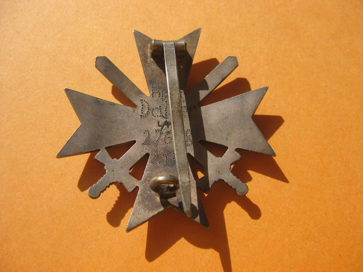 Kriegsverdienstkreuz 1.Klasse mit Schwertern (KVK1/39) Buntmetall