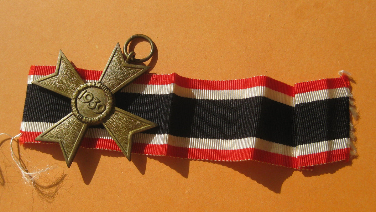 Kriegsverdienstkreuz 2.Klasse OHNE Schwertern KVK2/39 in Verleihungstüte Bury &amp; Leonard Hanau