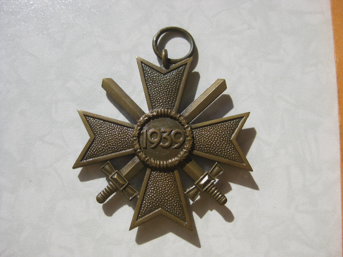 Kriegsverdienstkreuz 2.Klasse mit Schwertern (KVK2/39) in Verleihungstüte Mint Condition