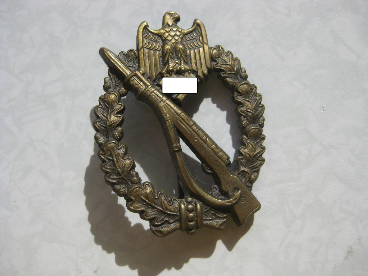 !!! BUNTMETALL !!!  Infanterie Sturmabzeichen (ISA) des Heeres in Bronze Mint Condition