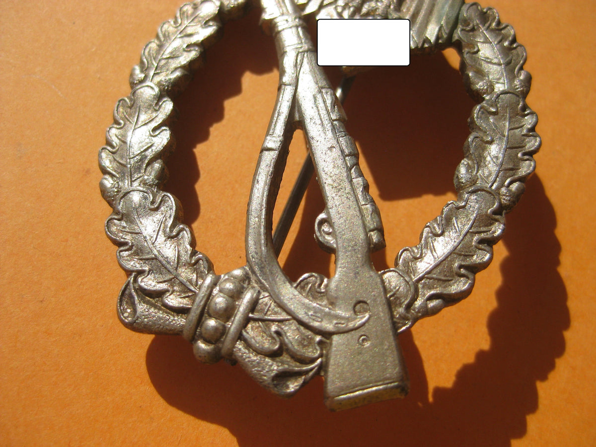 Infanteriesturmabzeichen in Silber (ISA) unmarkiertes Stück von DESCHLER MINT CONDITION