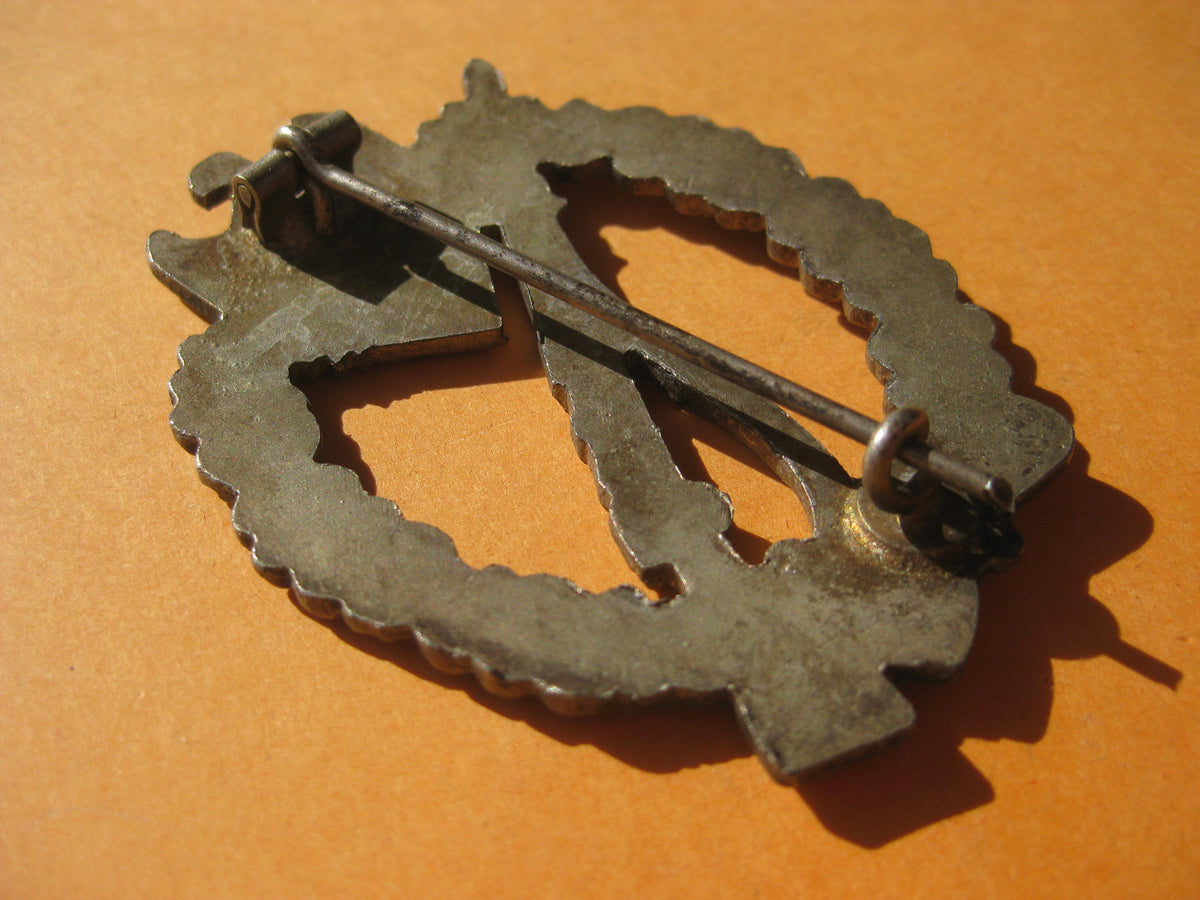 Infanteriesturmabzeichen in Silber (ISA) unmarkiertes Stück von DESCHLER MINT CONDITION