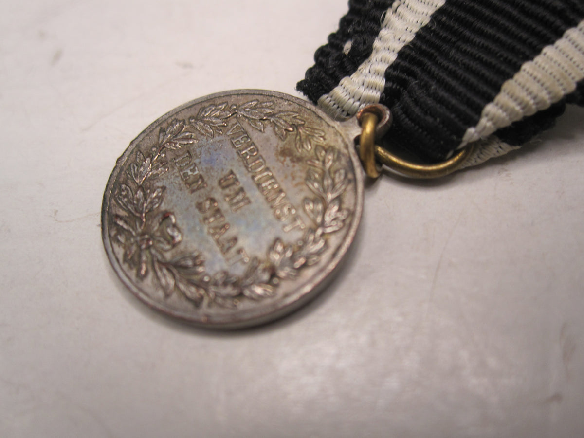 H.W.  -   -   Miniaturorden Preußen Medaille Verdienst um den Staat