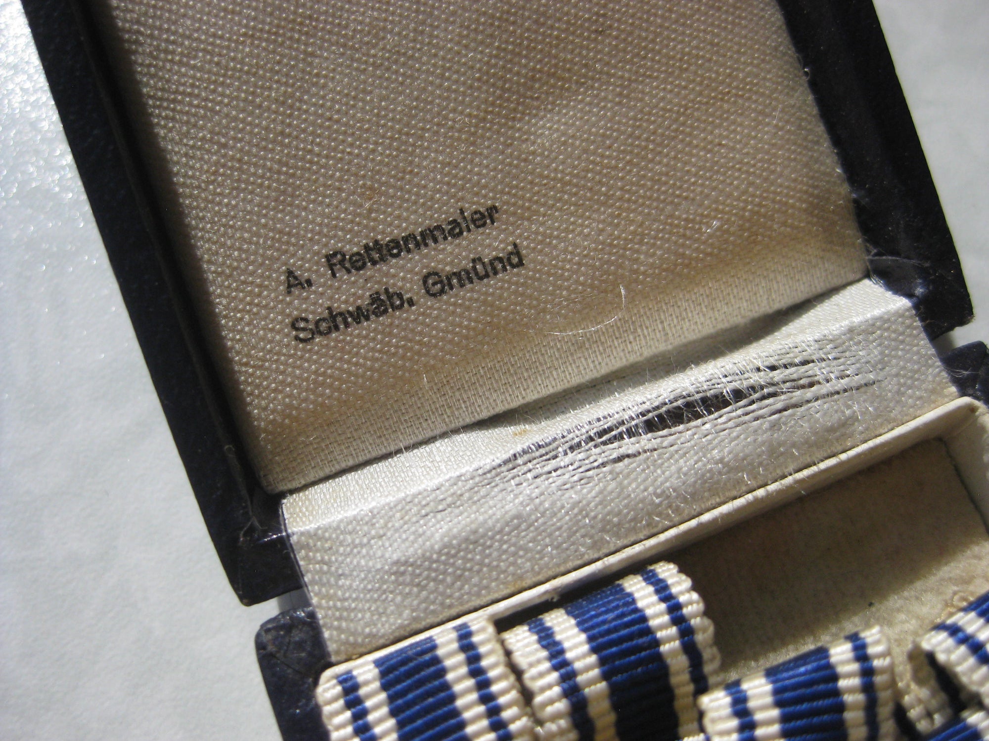 Ehrenkreuz der deutschen Mutter / Mutterkreuz in Gold / Dritte Stufe in Verleihungsetui
