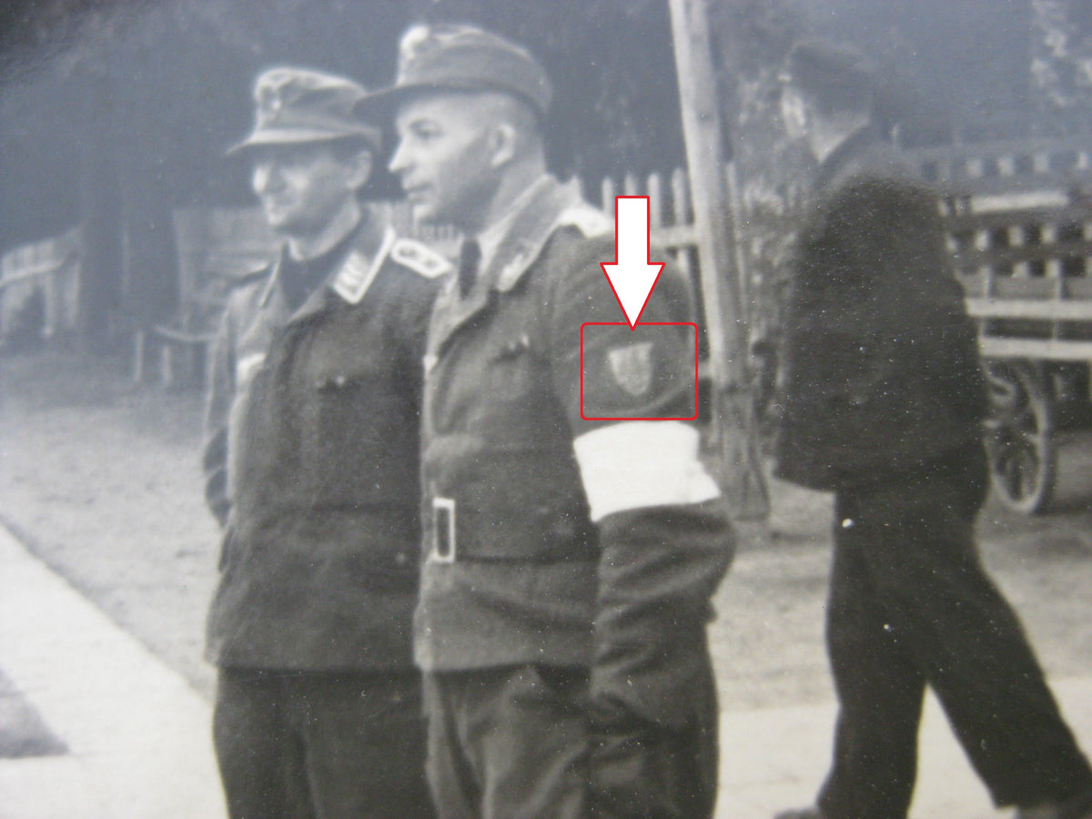 Krimschild 1941/1942 mit Trägerfoto