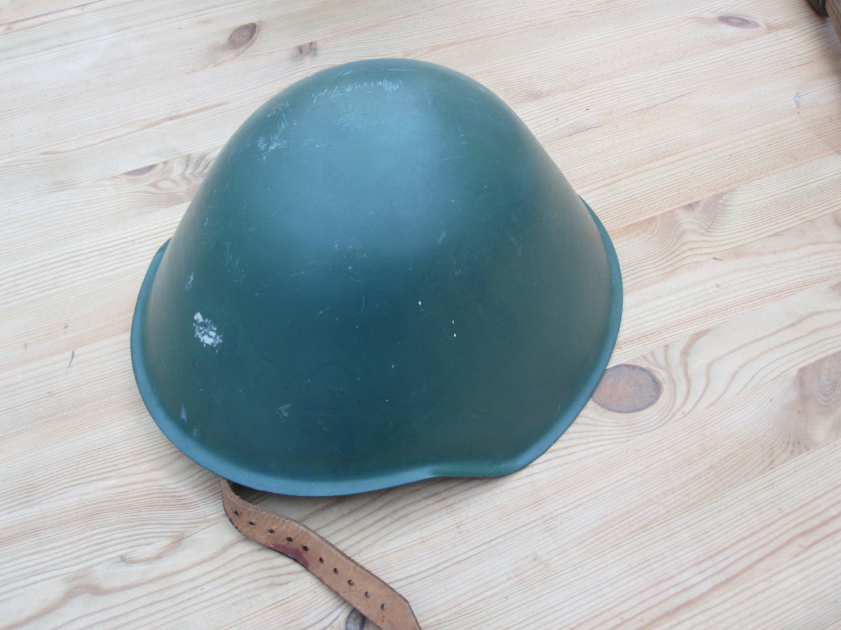Original Stahlhelm DDR NVA Gefechtshelm