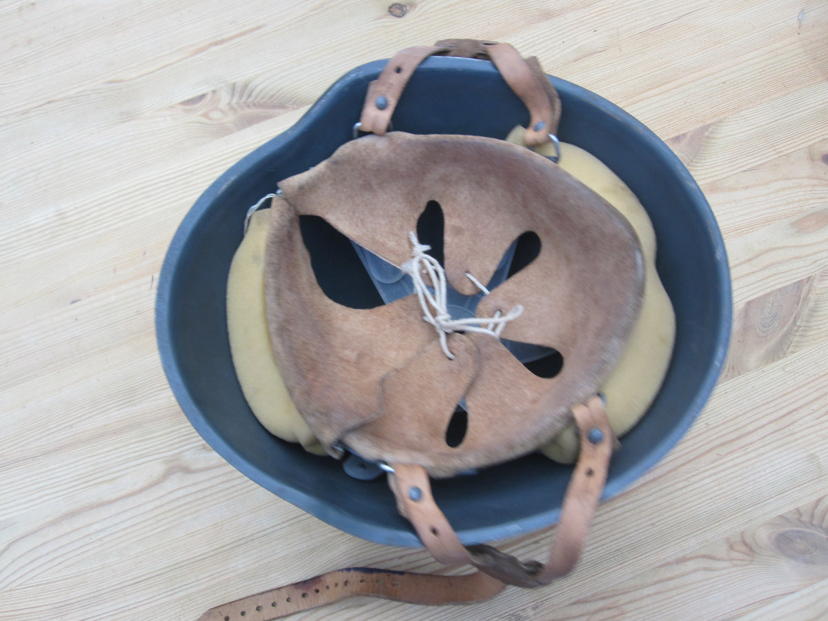 Original Stahlhelm DDR NVA Gefechtshelm