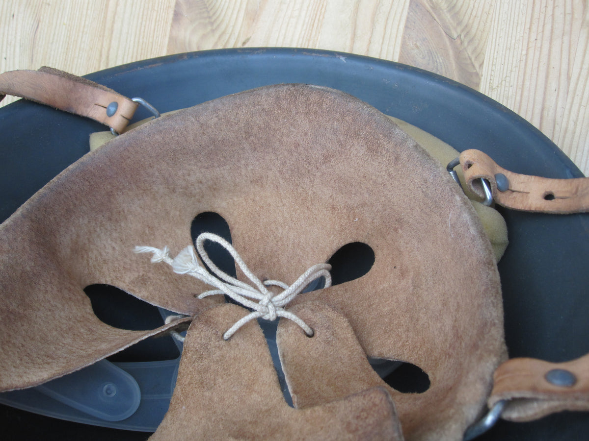 Original Stahlhelm DDR NVA Gefechtshelm
