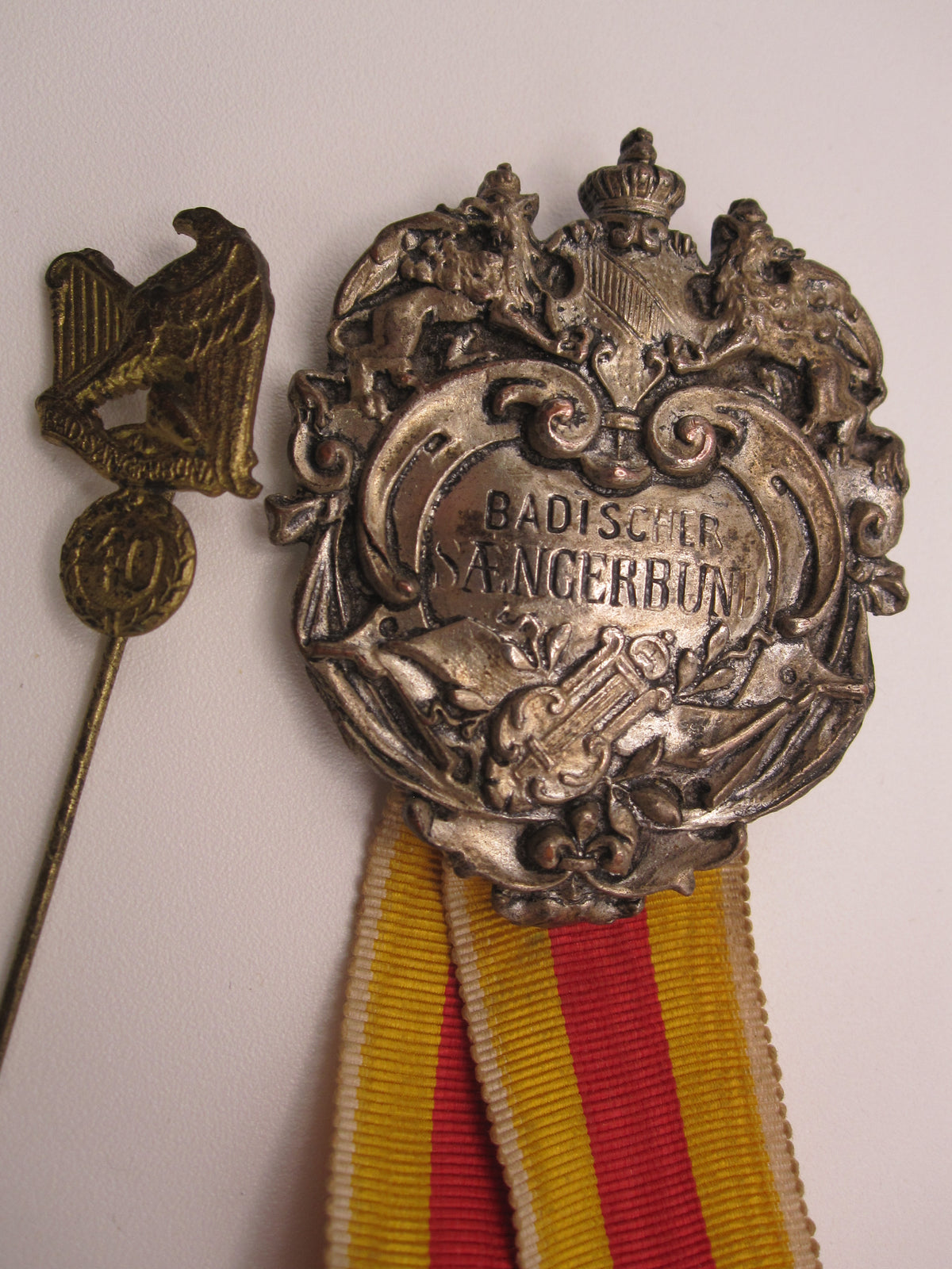 Mitgliedsnadel Orden Abzeichen Sängerbund Freiburg Baden Lübeck Hegau Ehrenzeichen Dresden