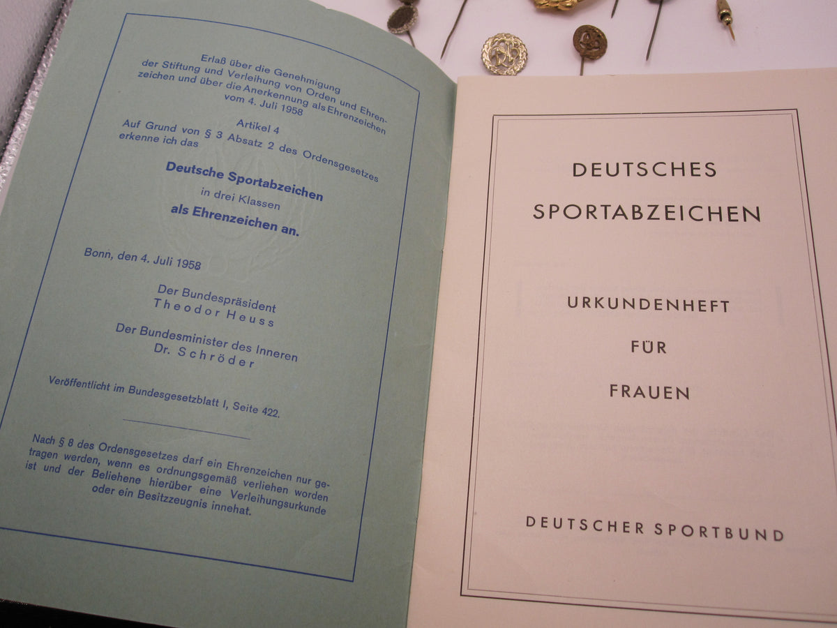 DSB Sportabzeichen Gold Bronze Urkundenheft Orden Bundeswehrabzeichen Sportbund