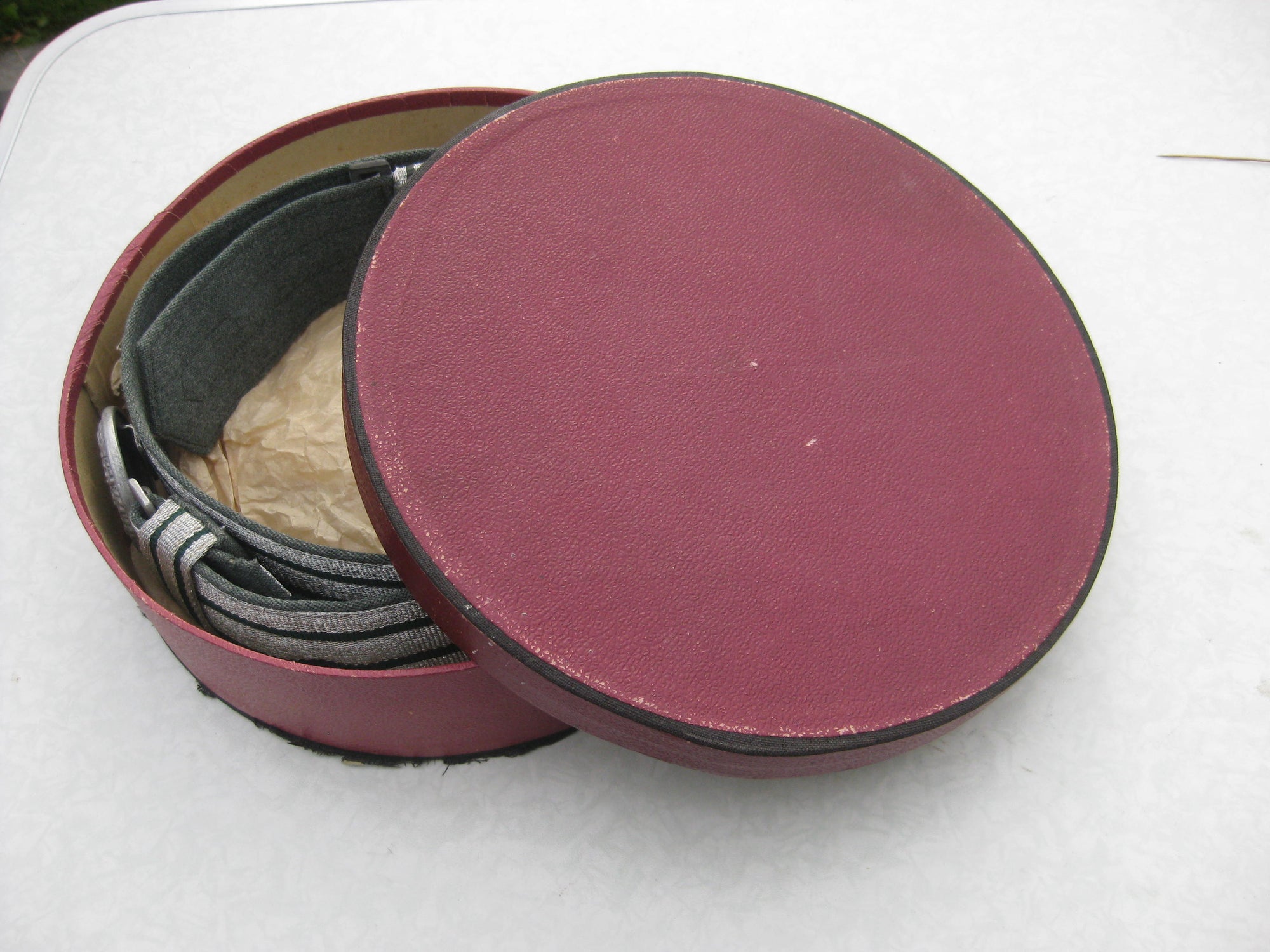 H.W.  Paradefeldbinde für Offiziere der Wehrmacht Mint Condition