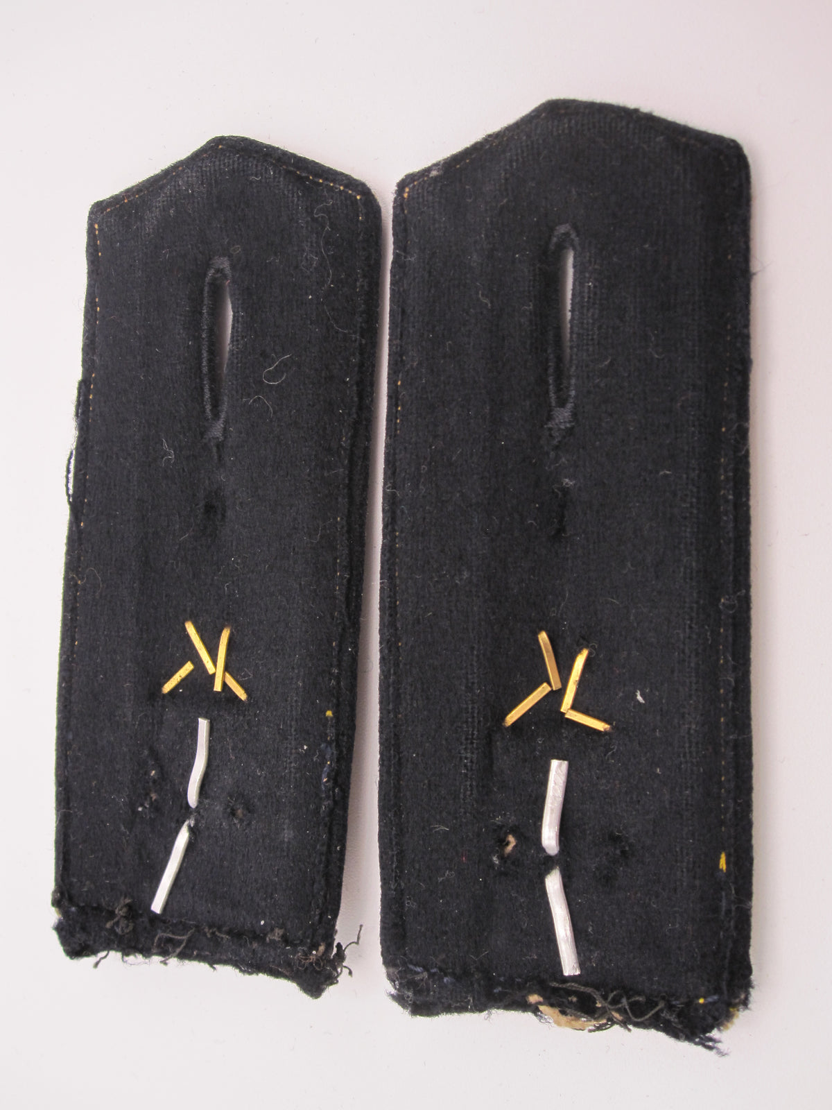 H.W.      ORIGINAL Schulterklappen / Schulterstücke Ober Steuermann der Kriegsmarine