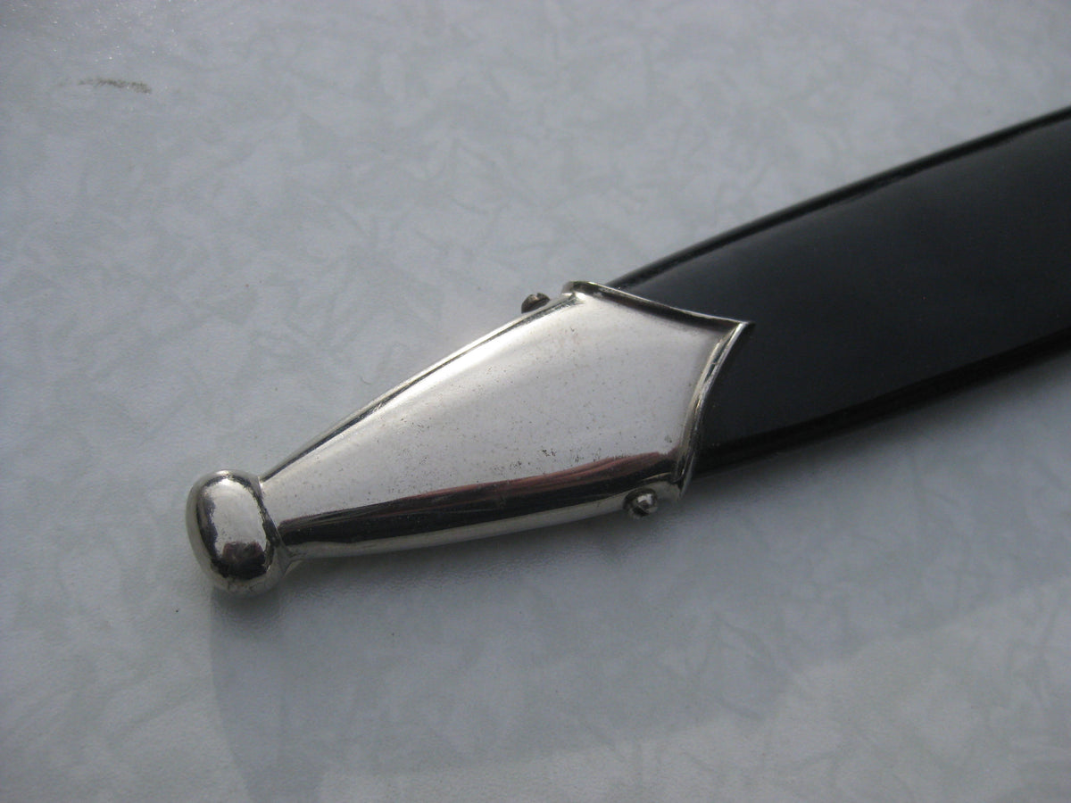 H.W.          Dienstdolch des NSKK