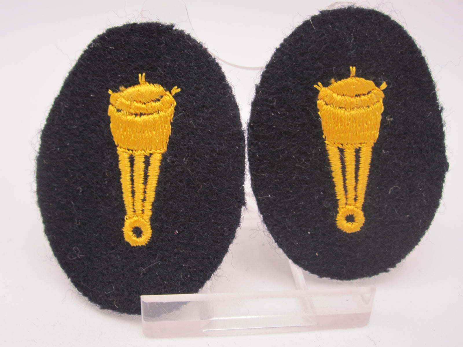 H.W.      ORIGINAL Satz Tätigkeitsabzeichen Laufbahnabzeichen Sperrwaffen