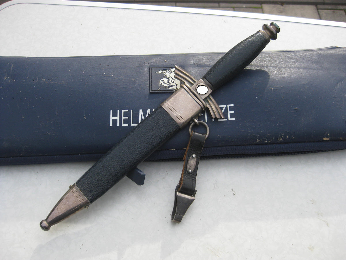 H.W.  DLV Fliegermesser MINT CONDITION