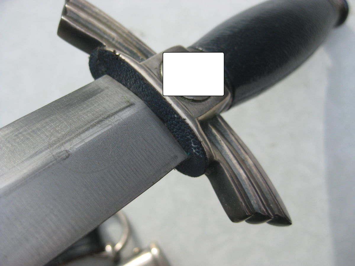 H.W.  DLV Fliegermesser MINT CONDITION