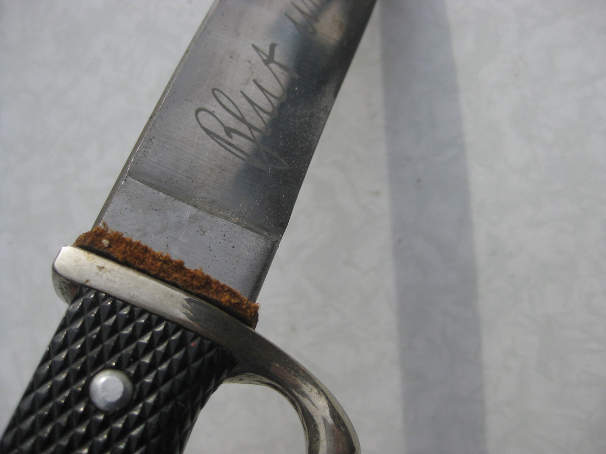 H.W.      Fahrtenmesser der Hitlerjugend HJ-Dolch OHNE Hersteller