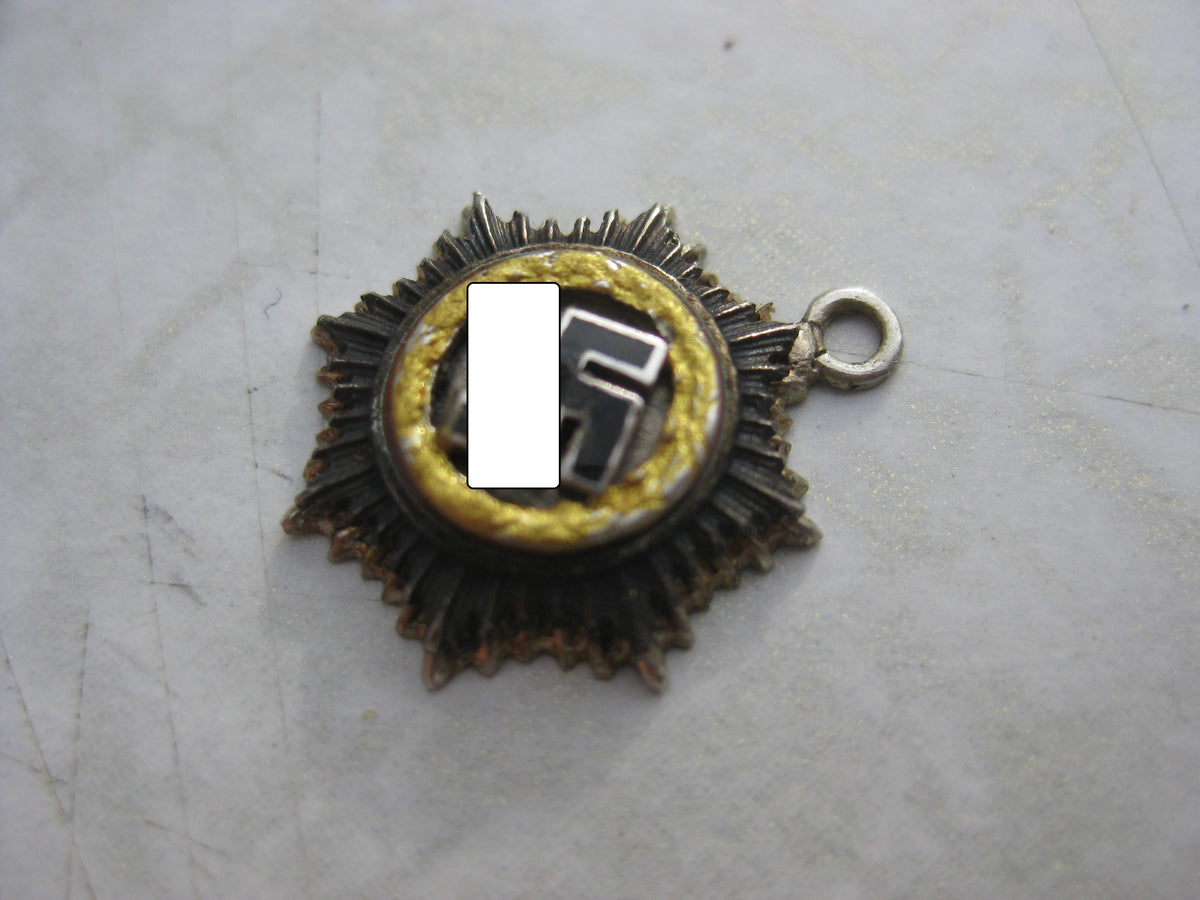 H.W.   -  -   Miniatur für Miniaturkettchen Deutsches Kreuz in Gold 1941 in MINT CONDITION