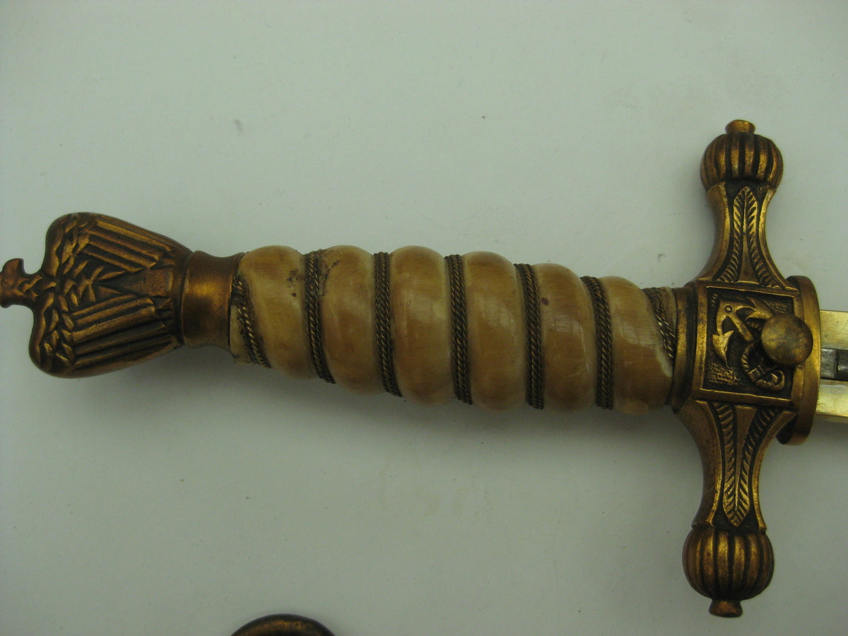 Marinedolch / Bundeswehr sog. 57er Version mit Geschenkklinge