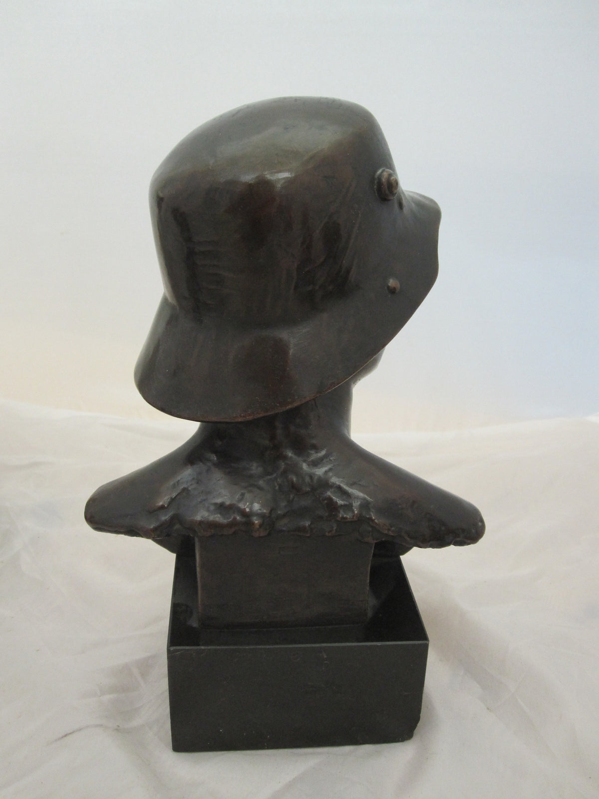 Originale, alte GROßE  Soldatenbüste Wehrmachtssoldat mit Stahlhelm Büste Erinnerungsstück