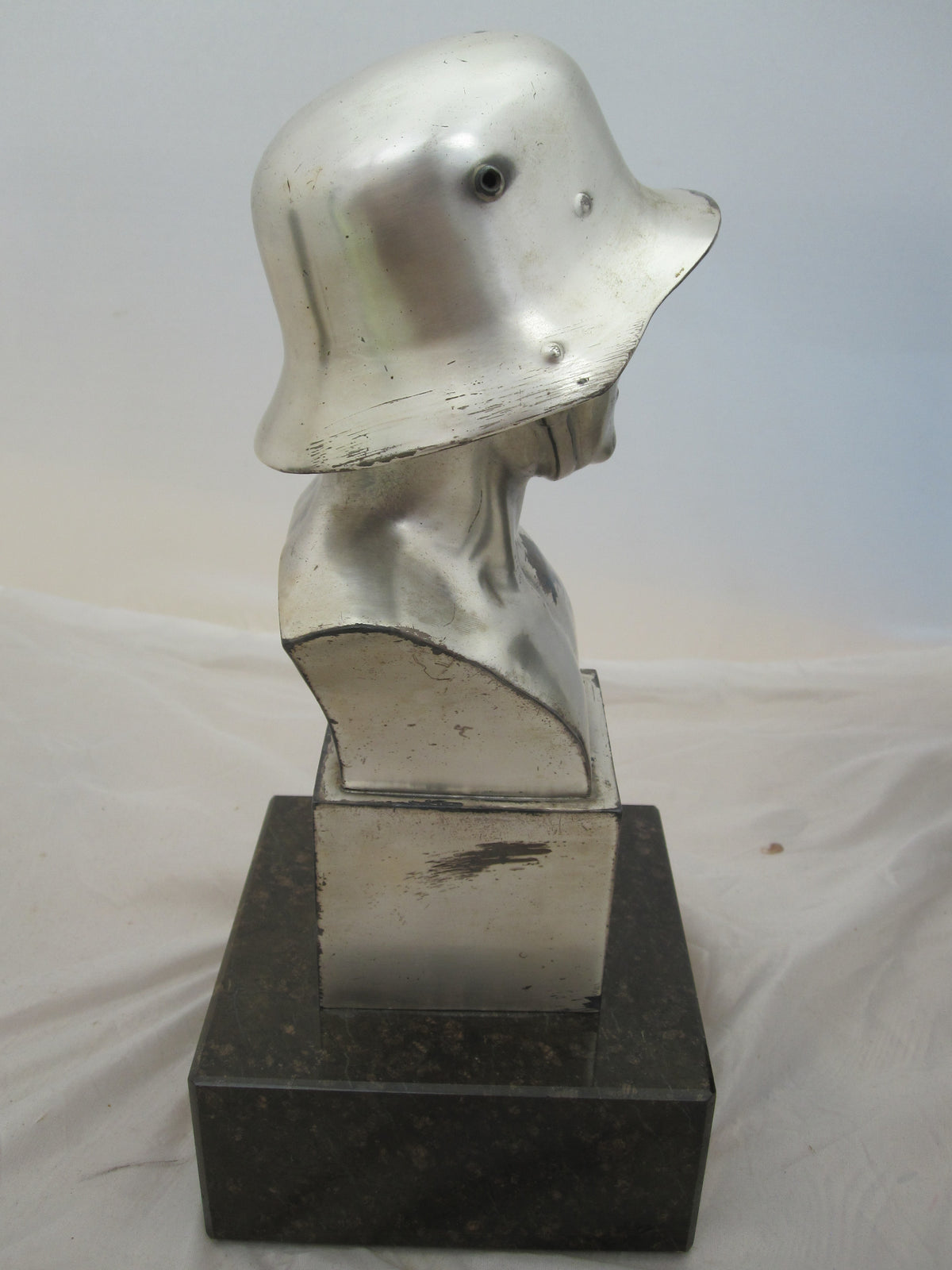 Originale, alte GROßE  Soldatenbüste Wehrmachtssoldat mit Stahlhelm Büste Erinnerungsstück
