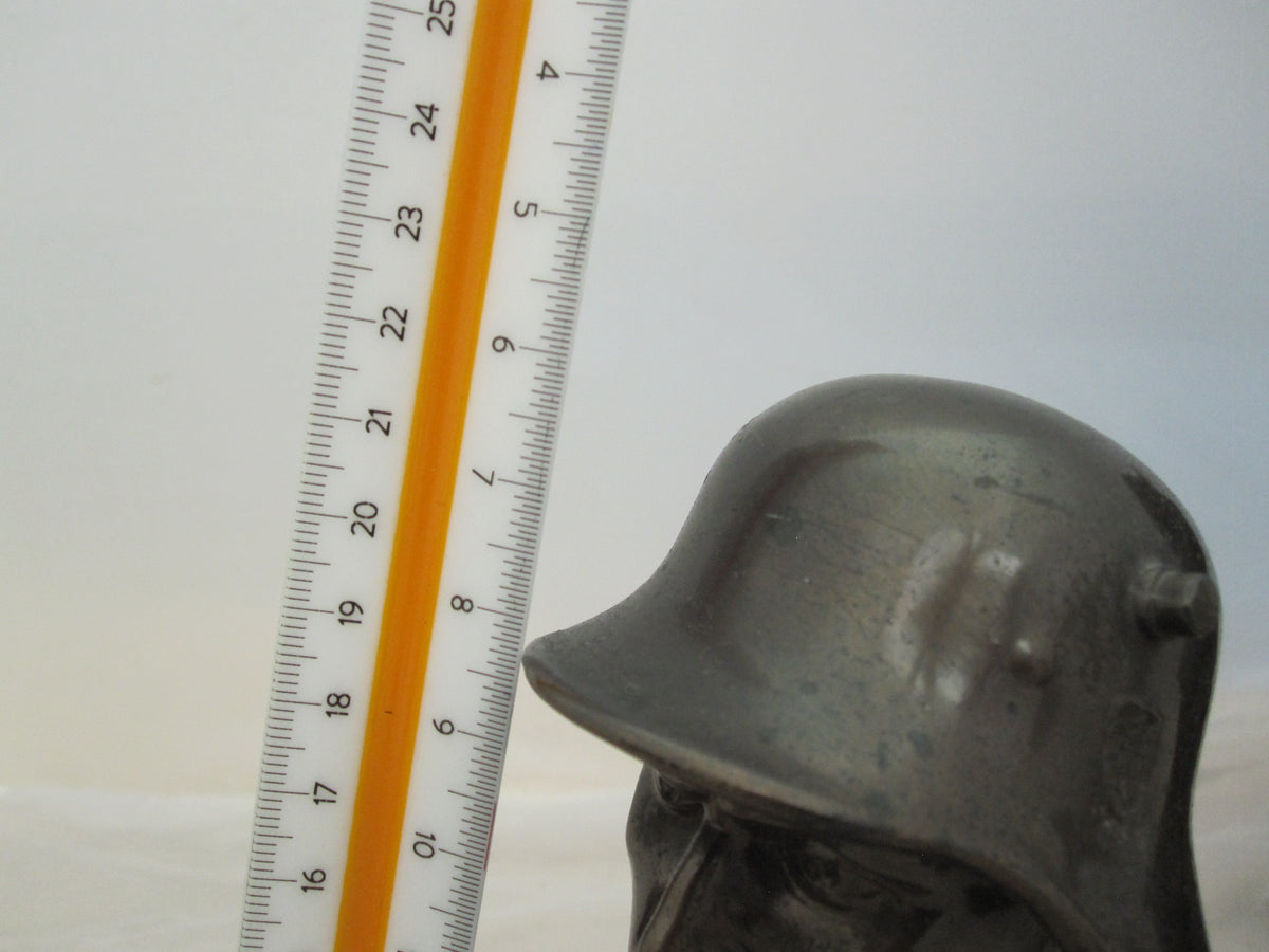 Erinnerungsstück Soldatenbüste Wehrmachtssoldat mit Stahlhelm Büste Ritterkreuzträger