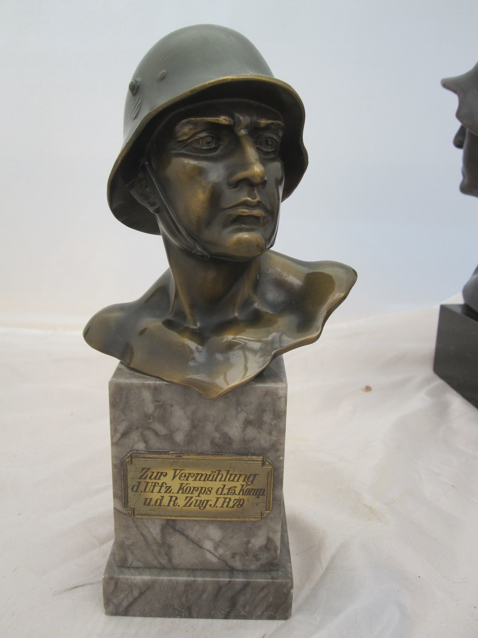Erinnerungsstück Soldatenbüste Wehrmachtssoldat mit Stahlhelm Büste I.R. 79