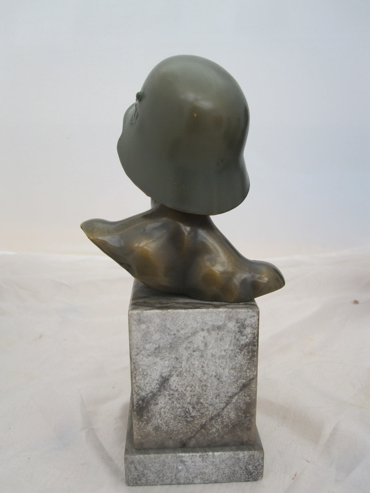 Erinnerungsstück Soldatenbüste Wehrmachtssoldat mit Stahlhelm Büste I.R. 79