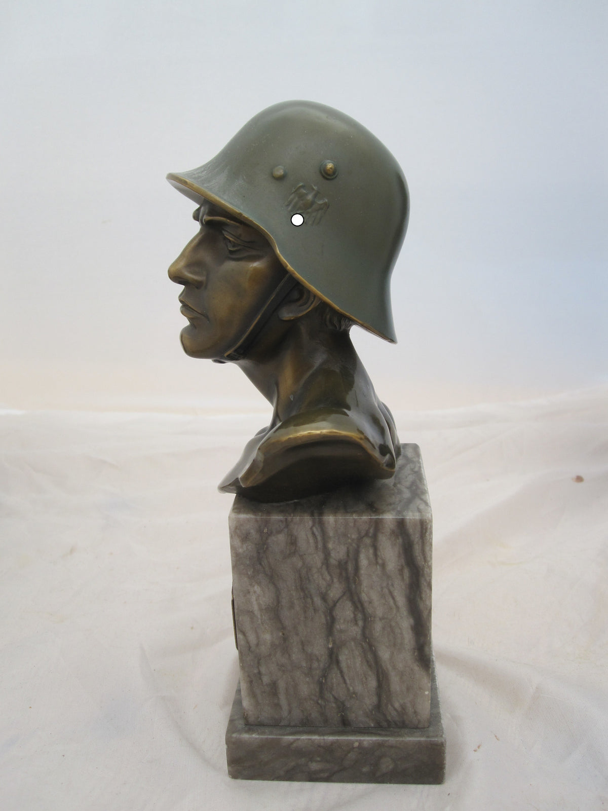 Erinnerungsstück Soldatenbüste Wehrmachtssoldat mit Stahlhelm Büste I.R. 79