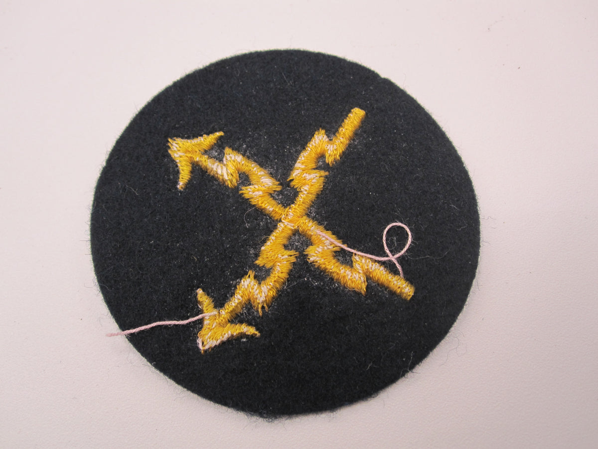 H.W.      ORIGINAL Abzeichen Fernschreiberlaufbahn