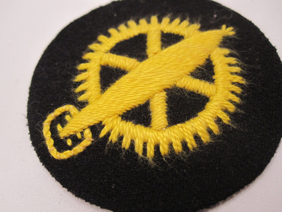 H.W.      ORIGINAL Abzeichen Torpedomechanikerlaufbahn