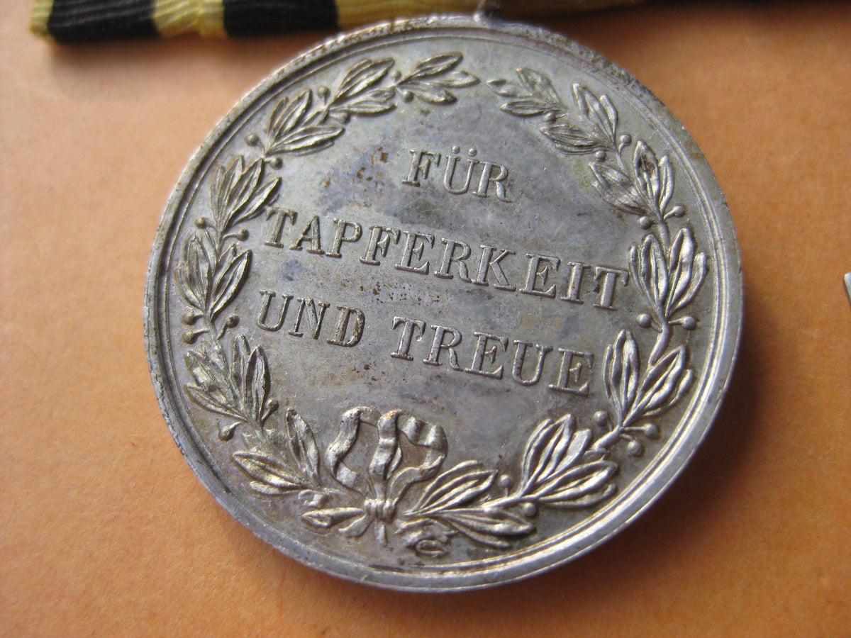 H.W.        2er Ordensspange Ordensschnalle Eisernes Kreuz (EK2/14) Tapferkeitsmedaille Württemberg