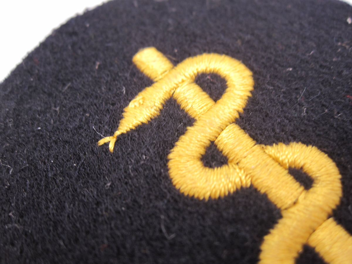 H.W.      ORIGINAL Abzeichen Sanitätslaufbahn