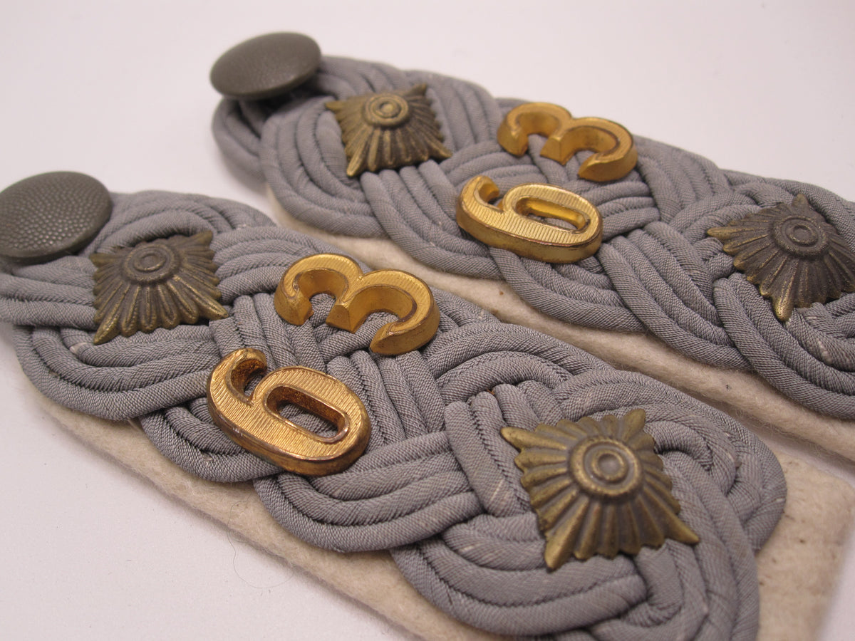 Originale Schulterklappen eines Eichenlaubträgers !!! Infanterie Regiment Nr. 63 in Ingolstadt