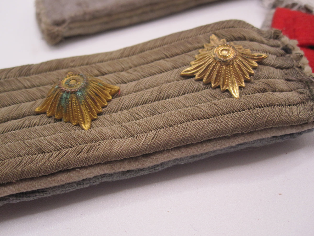 5 verschiedene Schulterklappen Leutnant Hauptmann Wehrmacht Heer Artillerie