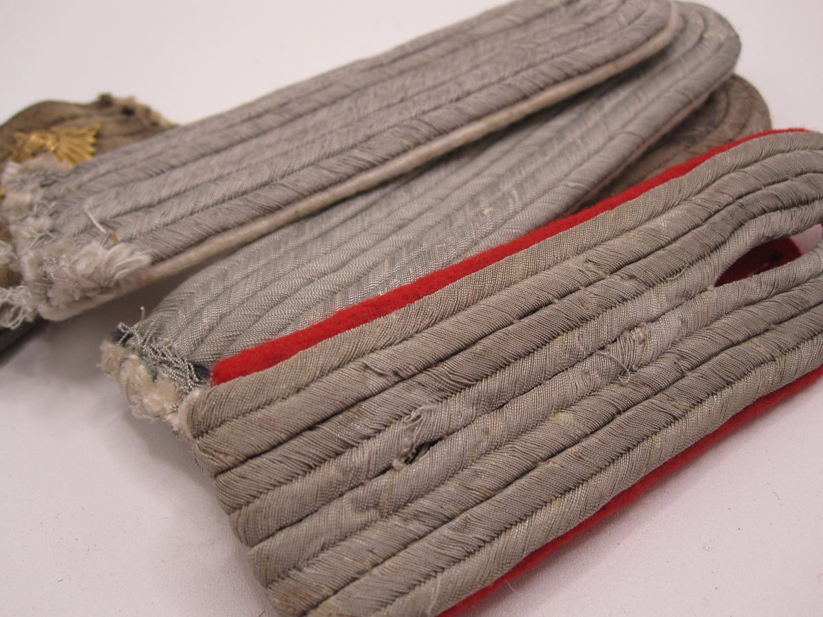 5 verschiedene Schulterklappen Leutnant Hauptmann Wehrmacht Heer Artillerie