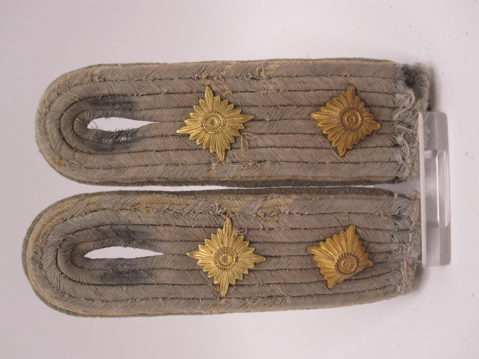 Paar Schulterklappen Hauptmann Wehrmacht Heer