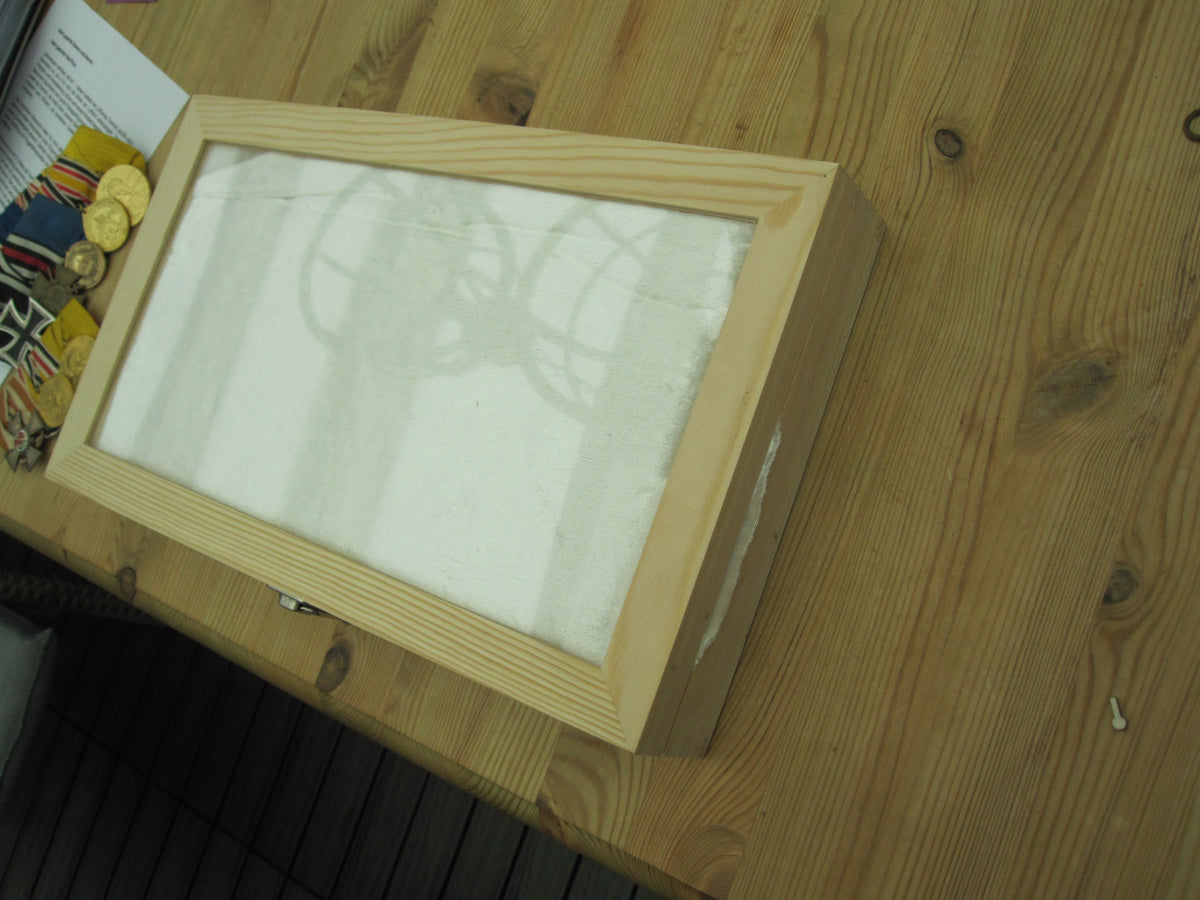 Holz Aufbewahrungsboxen Etui Schachtel für Ordenssammlung Holzbox Vitrine Schaukasten