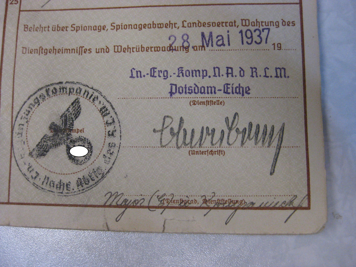 H.W.  -  -  Wehrpaß  Luftwaffe Afrikakämpfer &amp; Bandenkampf