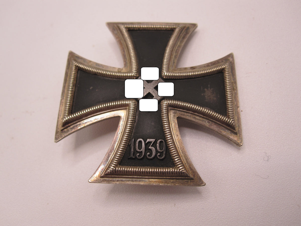 Eisernes Kreuz 1.Klasse 1939 (EK1/39) im Verleihungsetui Hersteller Juncker