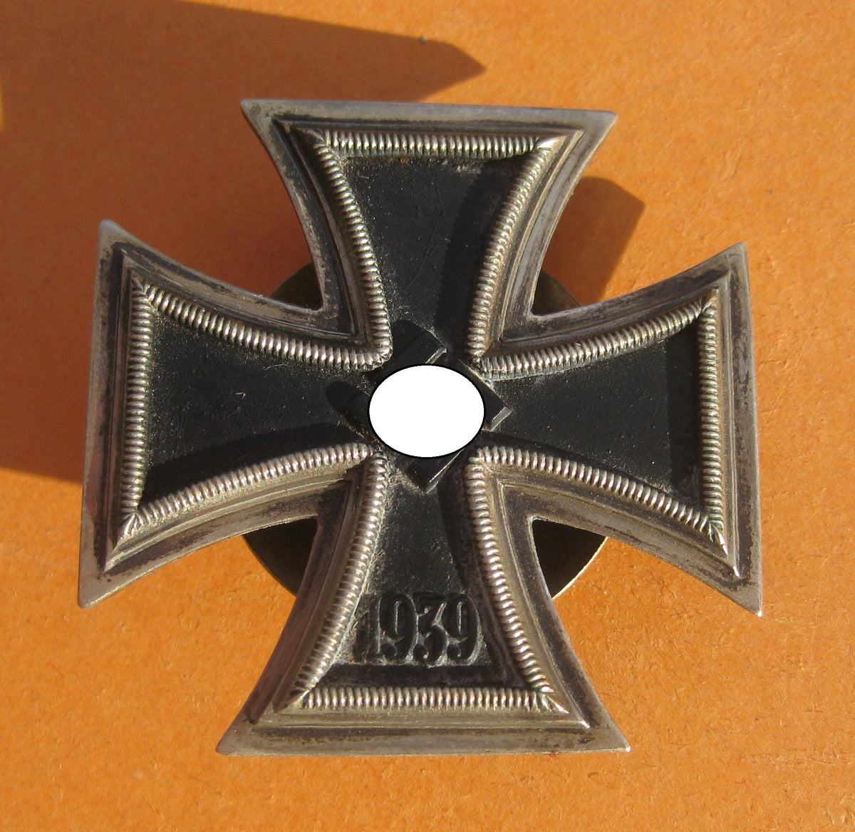 Eisernes Kreuz 1.Klasse 1939 (EK1/39) mit Schraubscheibe Hersteller: L58