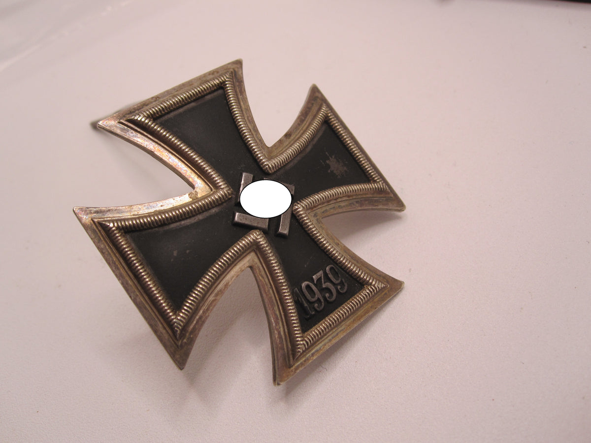 Eisernes Kreuz 1.Klasse 1939 (EK1/39) im Verleihungsetui Hersteller Juncker