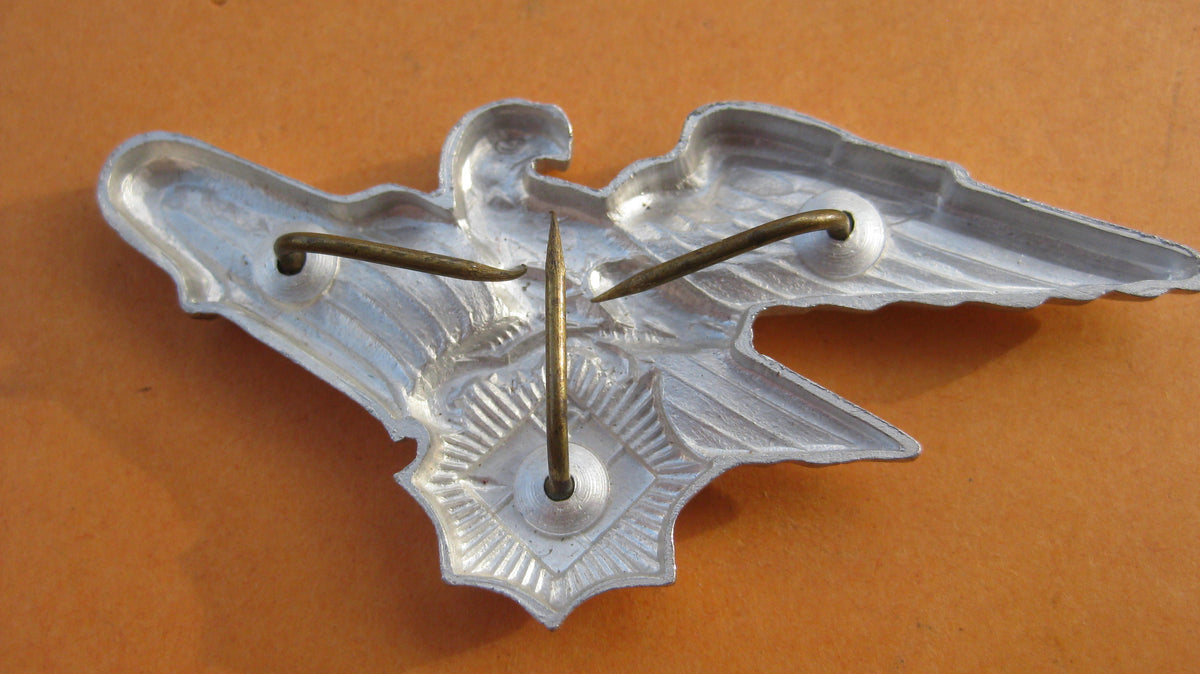 H.W.  -  -     Adler für Schirmmütze des Reichsluftschutzbund (RLB) MINT CONDITION