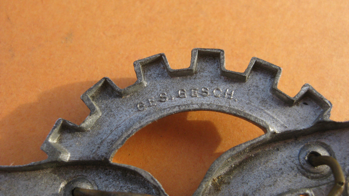 H.W.    -  -       Adler für Schirmmütze des General Luftzeugmeister (RLM) Luftwaffe