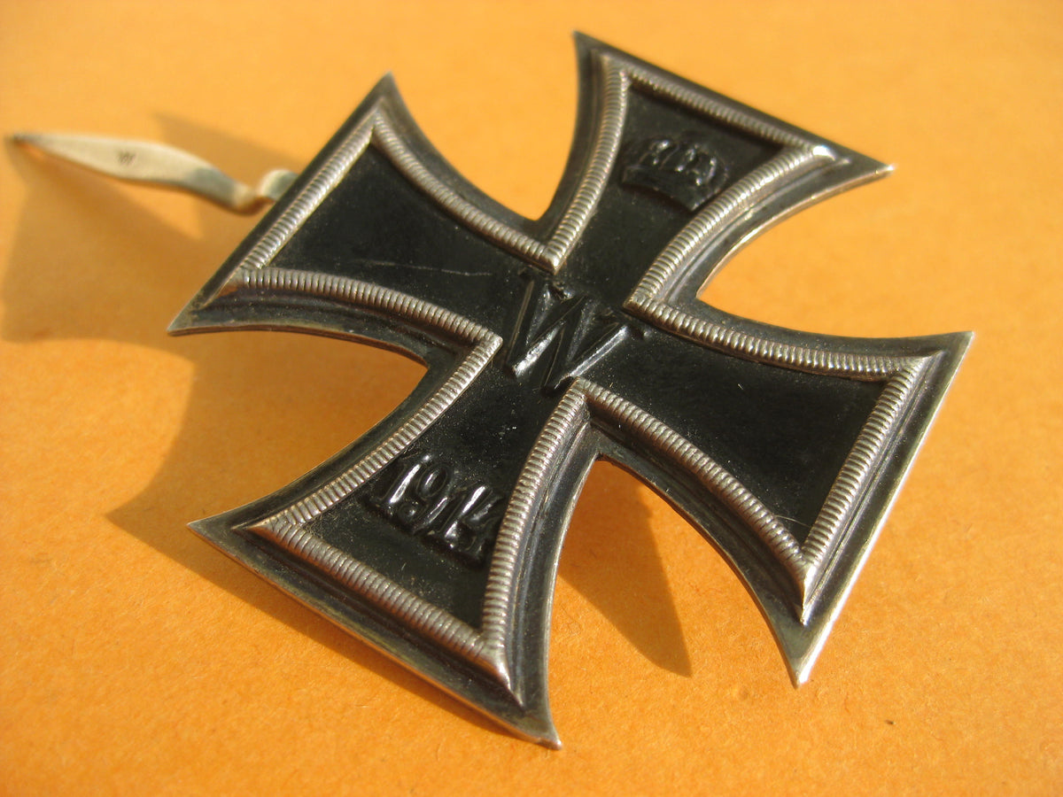 Eisernes Kreuz 1.Klasse 1914 (EK1/14) aus SILBER hier: EXTREM SELTENE VARIANTE mit QUERNADEL!!!