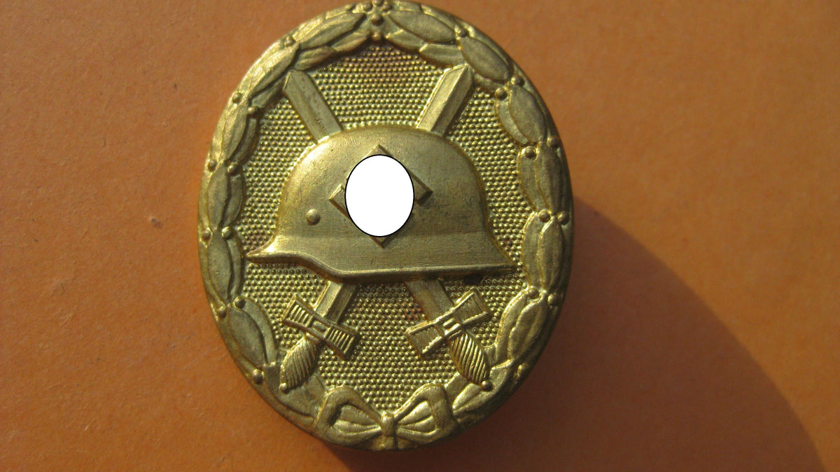 Verwundetenabzeichen 1939 in Gold Reenactment