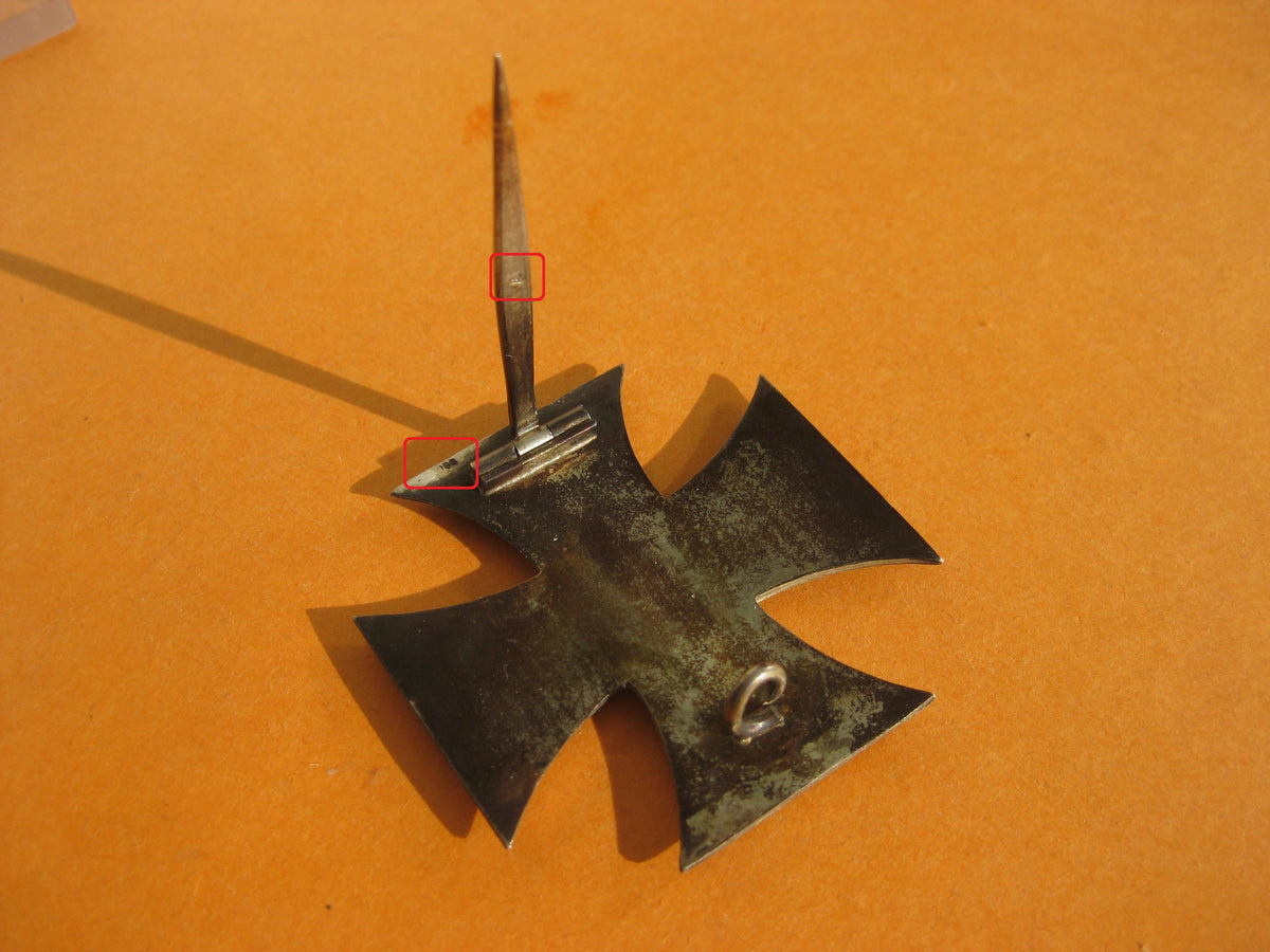 Eisernes Kreuz 1.Klasse 1914 (EK1/14) EXTREM SELTENE VARIANTE mit Punzen &quot;A&quot; &amp; &quot;800&quot; Mint Condition