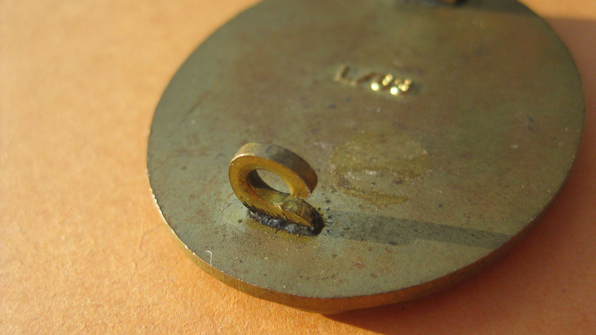 Verwundetenabzeichen 1939 in Gold Reenactment